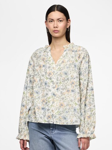 PIECES - Blusa 'Amaryl' en blanco: frente