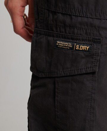 Wide Leg Pantalon cargo Superdry en noir