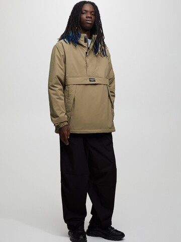 Pull&Bear Jacke in Beige