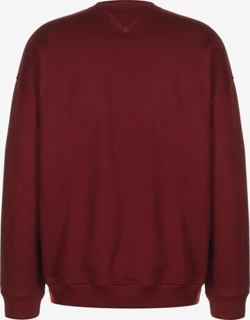 Tommy Jeans Sweatshirt in Red