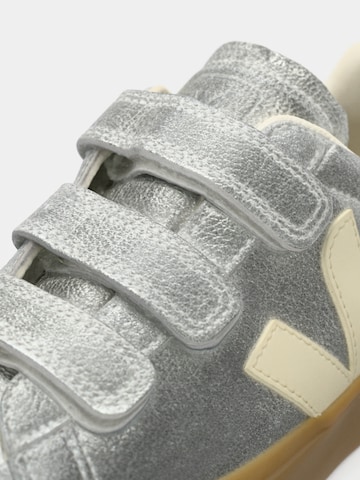 Veja Nízke tenisky 'Recife' - Strieborná