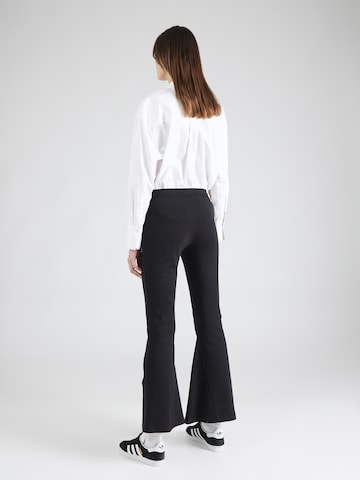 True Religion Flared Broek in Zwart