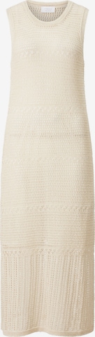 Rich & Royal Knitted dress in White: front