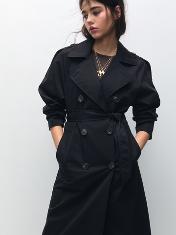 Pull&Bear Between-seasons coat in Black