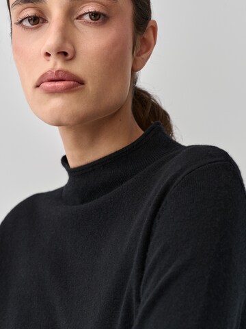 TATUUM Sweater 'NENKO' in Black