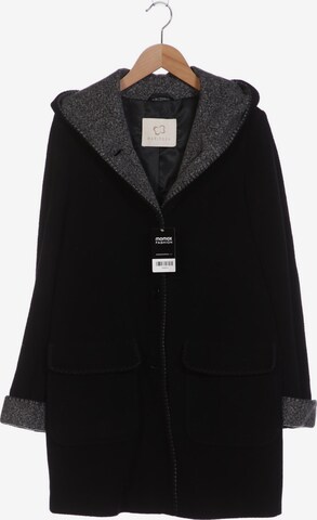 Mariposa Jacket & Coat in S in Black: front