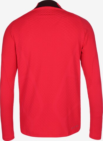 NIKE Sportsweatshirt 'FC Liverpool Strike' in Rot