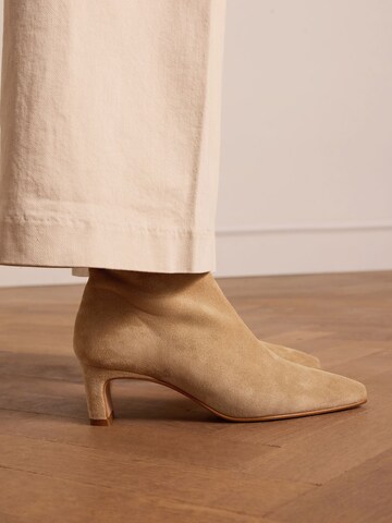 MANFIELD Stiefelette in Beige