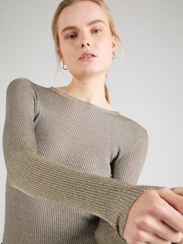 Pull-over Twinset en gris