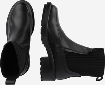 TOMMY HILFIGER Chelsea Boots in Schwarz