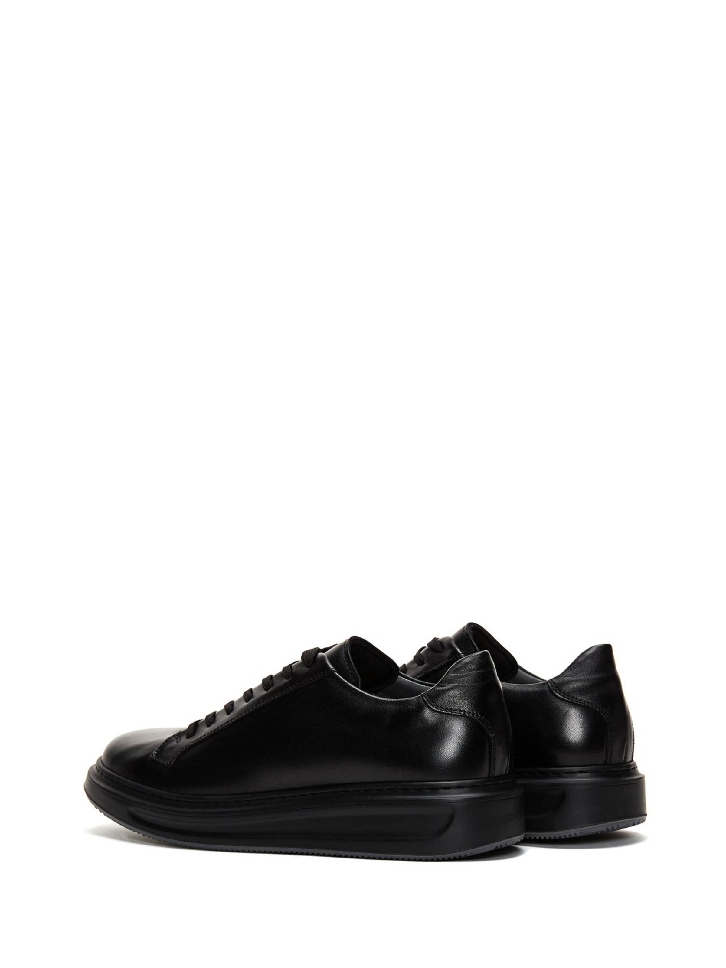 Baskets basses Derimod en noir