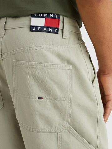 Loosefit Pantaloni chino 'Aiden' di Tommy Jeans in verde