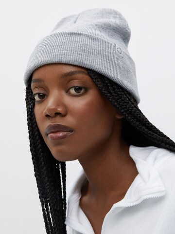 Bonnet Pull&Bear en gris