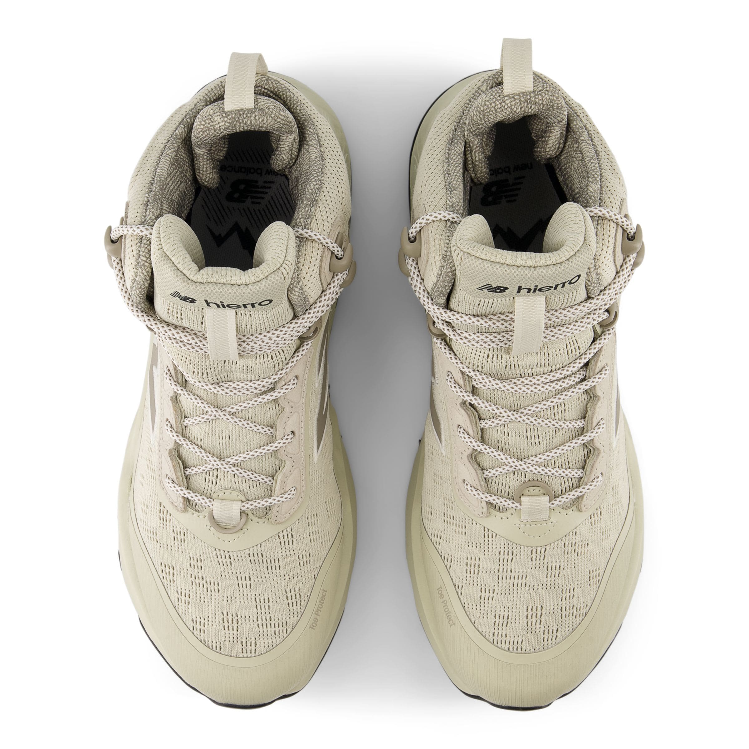 Chaussure de course new balance en gris