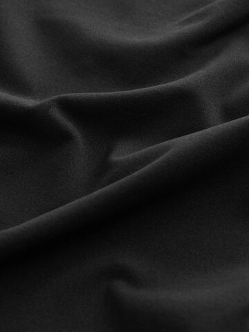 self. Top in Schwarz