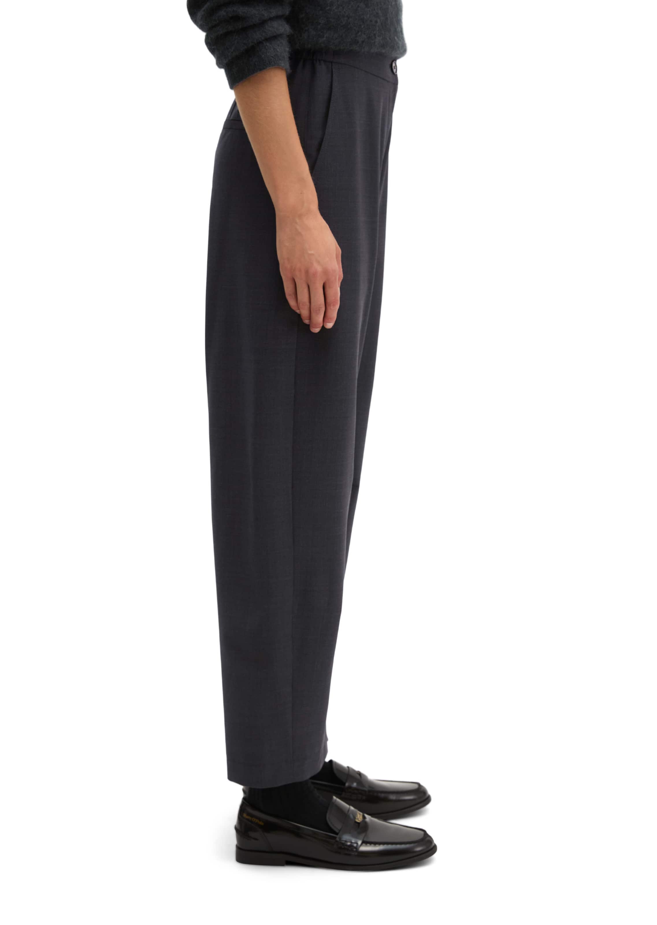 Marc O'Polo Loose fit Cargo trousers in Grey: side