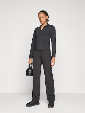 Regular Pantalon de sport 'ONPRYA-2-JILL' ONLY PLAY en noir