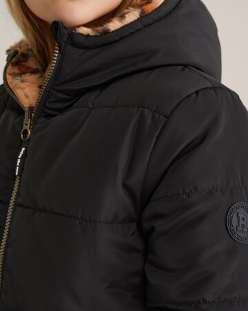 WE Fashion Jacke in Schwarz