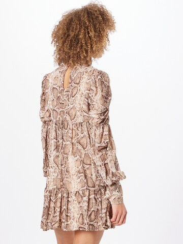 Robe Nasty Gal en beige