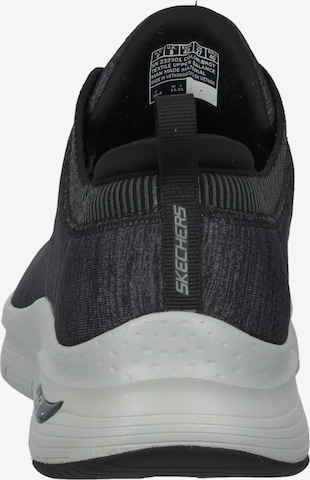 Baskets basses SKECHERS en noir