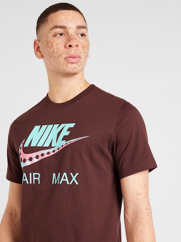 T-Shirt 'DAY FUTURA' Nike Sportswear en marron