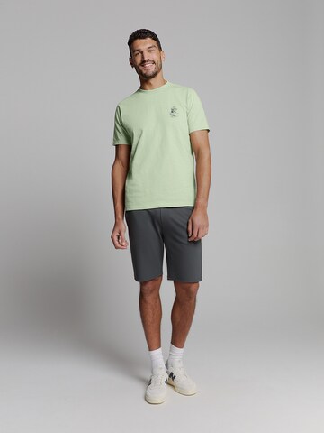 T-Shirt No Excess en vert