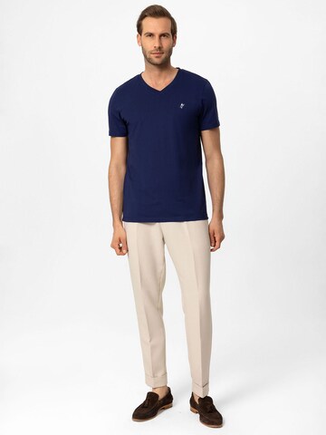 T-Shirt Jacey Quinn en bleu