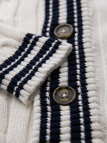 Pull-over 'OM-SWCD-0152' Ombre en blanc