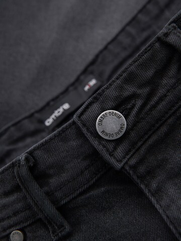 Ombre Regular Jeans in Zwart