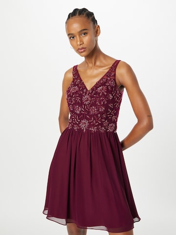 Robe de cocktail Laona en rouge : devant