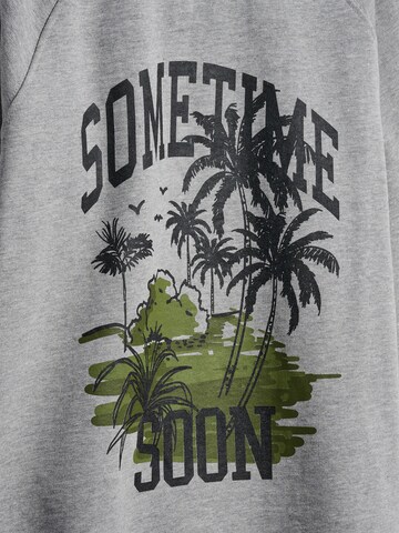 SOMETIME SOON Sweatshirt in Grey