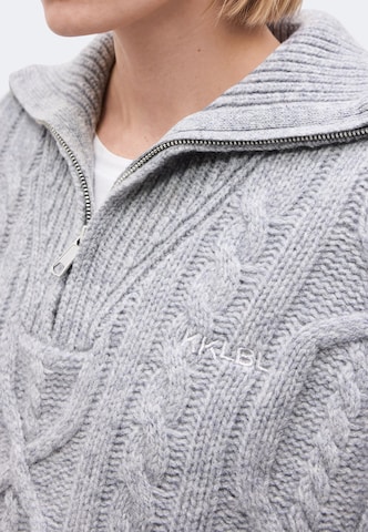 Karo Kauer Pullover in Grau