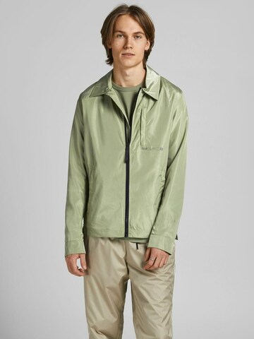 JACK & JONES Between-season jacket in Green: front