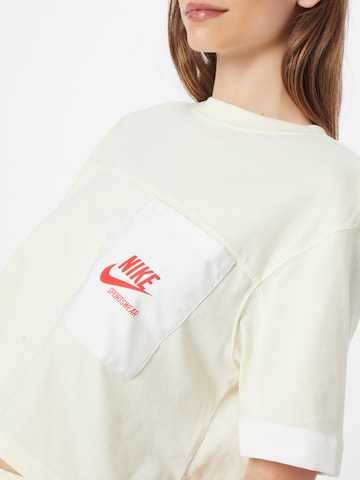 Nike Sportswear Shirt in Geel