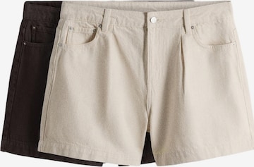 The Set Regular Shorts in Beige: Vorderseite