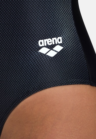 ARENA Bustier Sportsbadedrakt 'OVERLAP' i svart