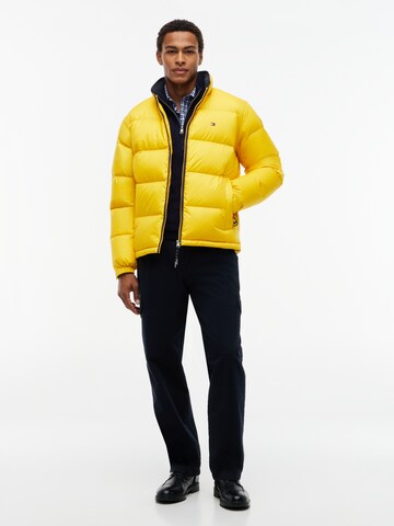 Giacca invernale di TOMMY HILFIGER in giallo