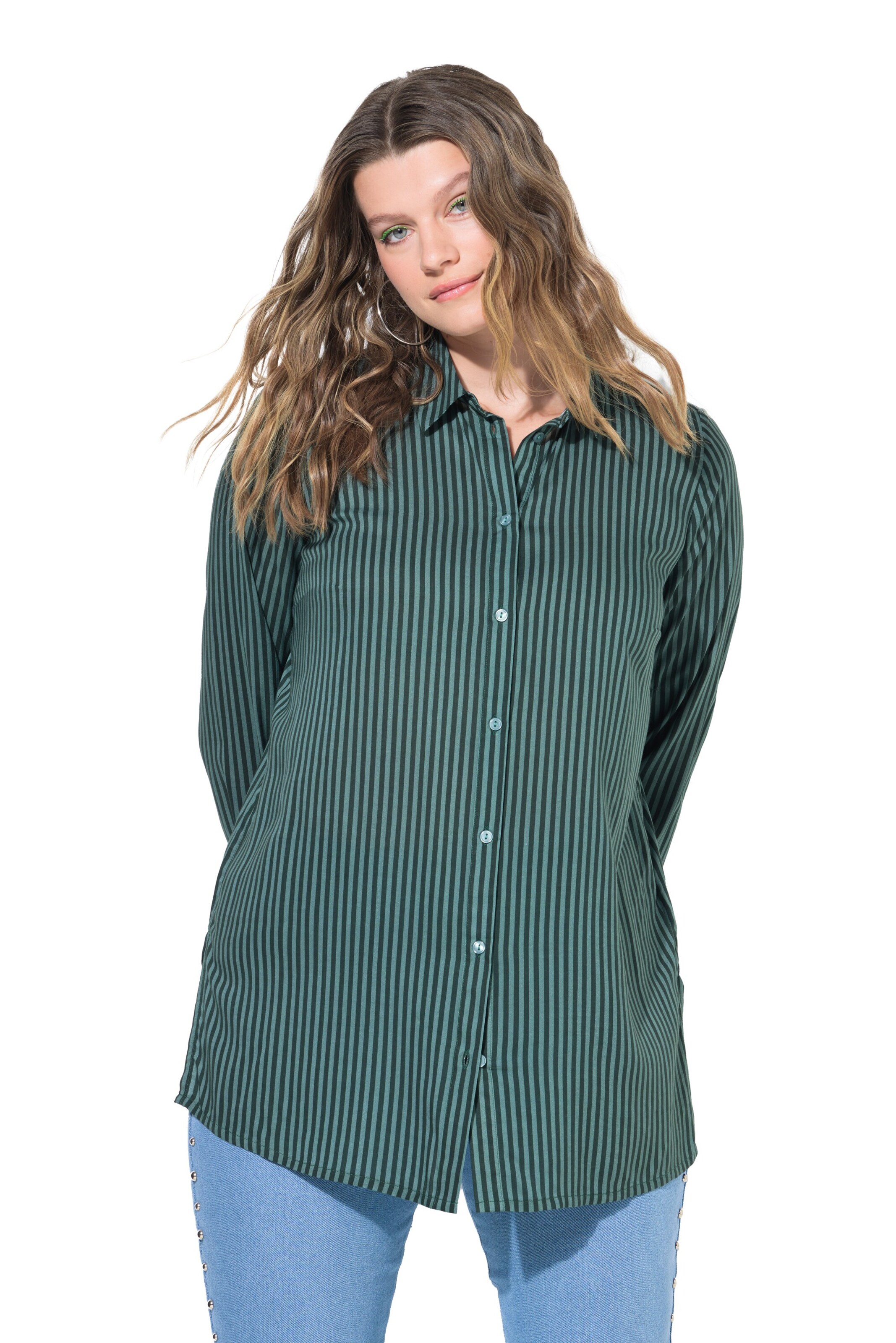 Studio Untold Blouse in Green: front