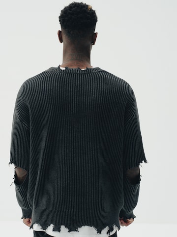 Sinned x ABOUT YOU Sweater 'Fabian' in Grey
