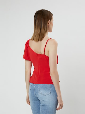 Influencer Top in Red