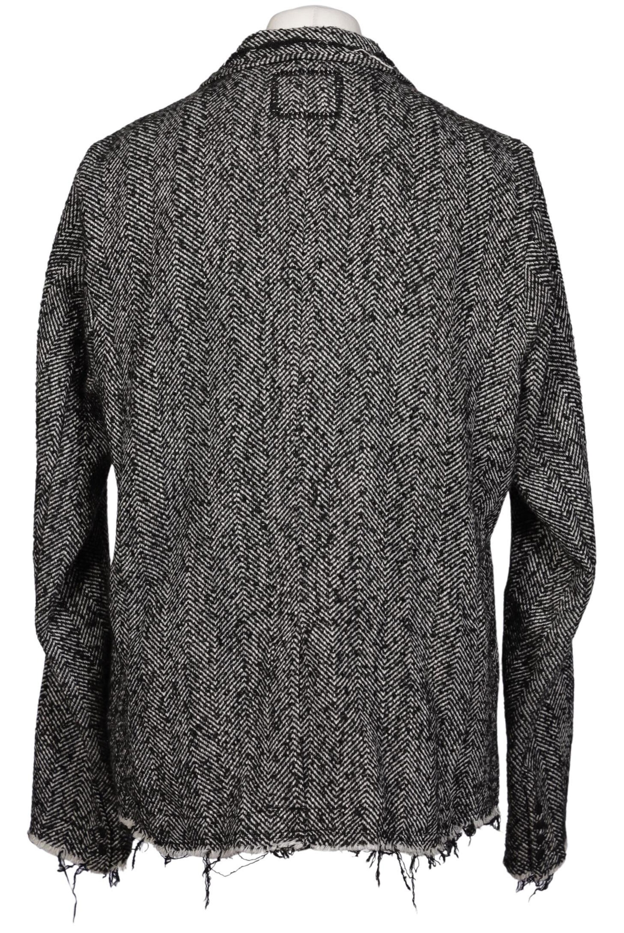 tigha Suit Jacket in XL in Grey