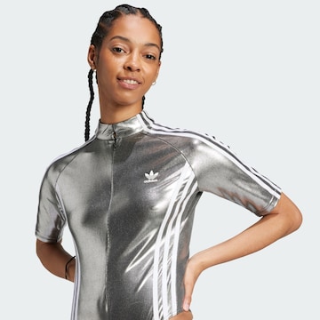 ADIDAS ORIGINALS - Body camiseta 'Adilenium Season 2' en plata