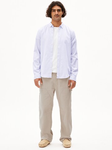 Coupe regular Chemise 'Quaasa' ARMEDANGELS en bleu
