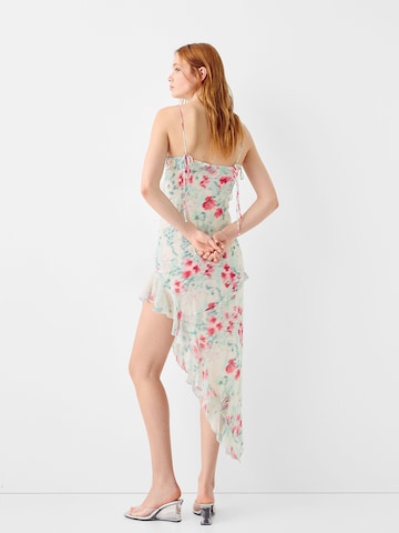 Robe d’été Bershka en blanc