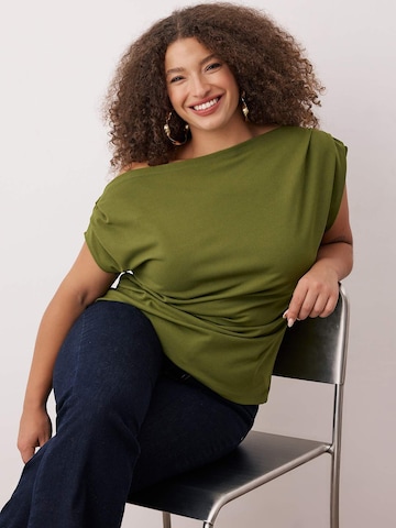 Trendyol Curve - Camiseta en verde