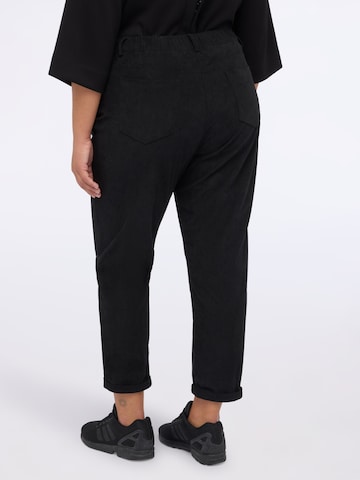 Fiorella Rubino Regular Trousers in Black