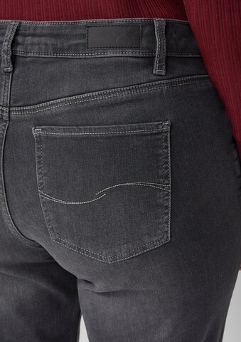 QS Regular Jeans in Grey