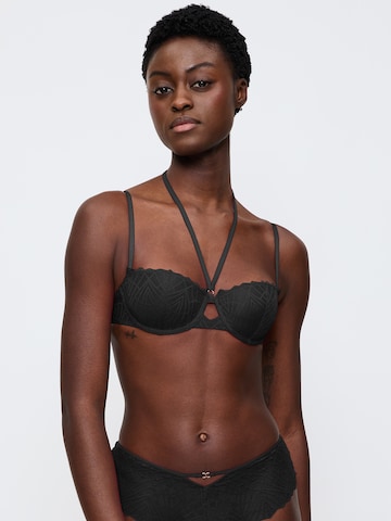 TRIUMPH - Balconet Sujetador 'That Night In Vegas' en negro: frente