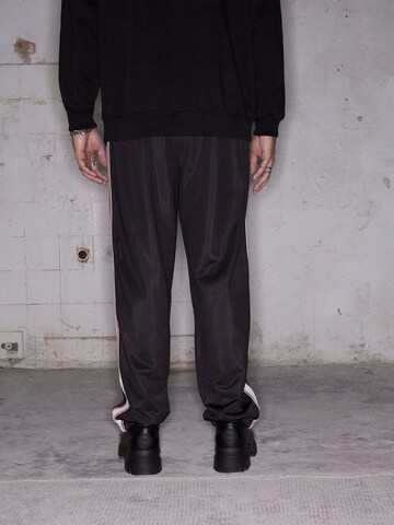 regular Pantaloni 'Enno' di ABOUT YOU x Rewinside in nero