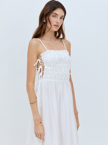 Cie Cie - Vestido en blanco